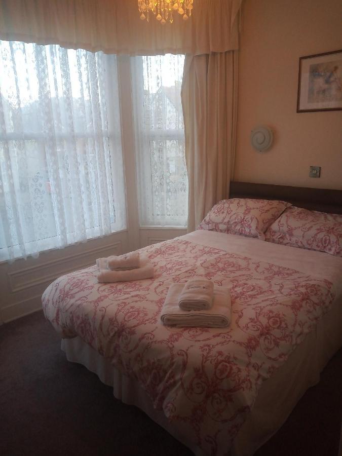 Wedgwood Guest House Лландидно Экстерьер фото